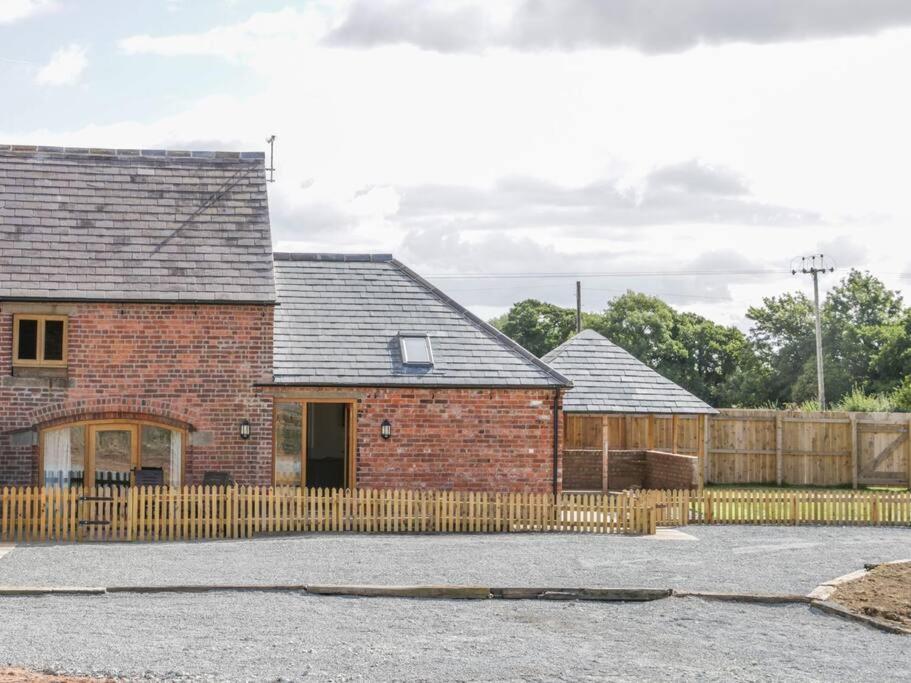 Granary Cottage Shrewsbury Exterior foto